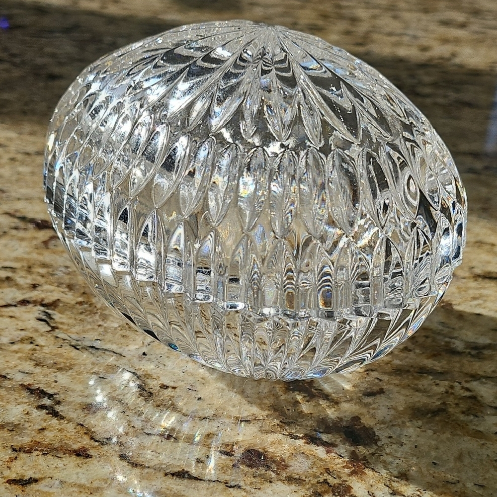 Elegant Crystal Decorative Accent